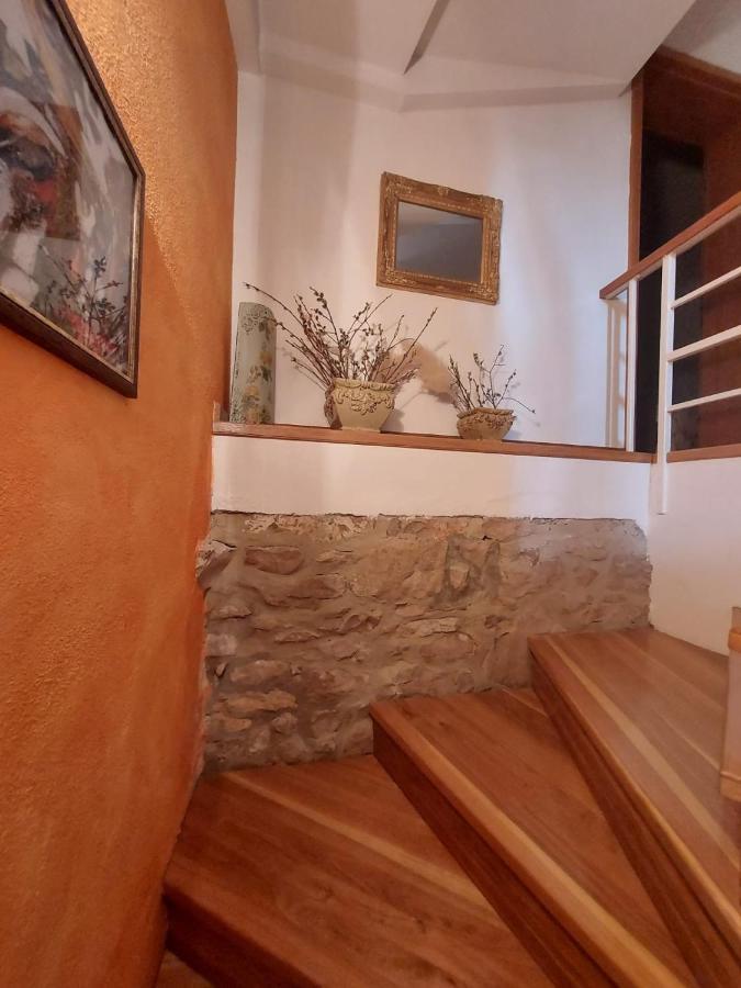 Villa Vicina Heritage Villa For 9,Milna - Close To Restaurants And Shops Экстерьер фото