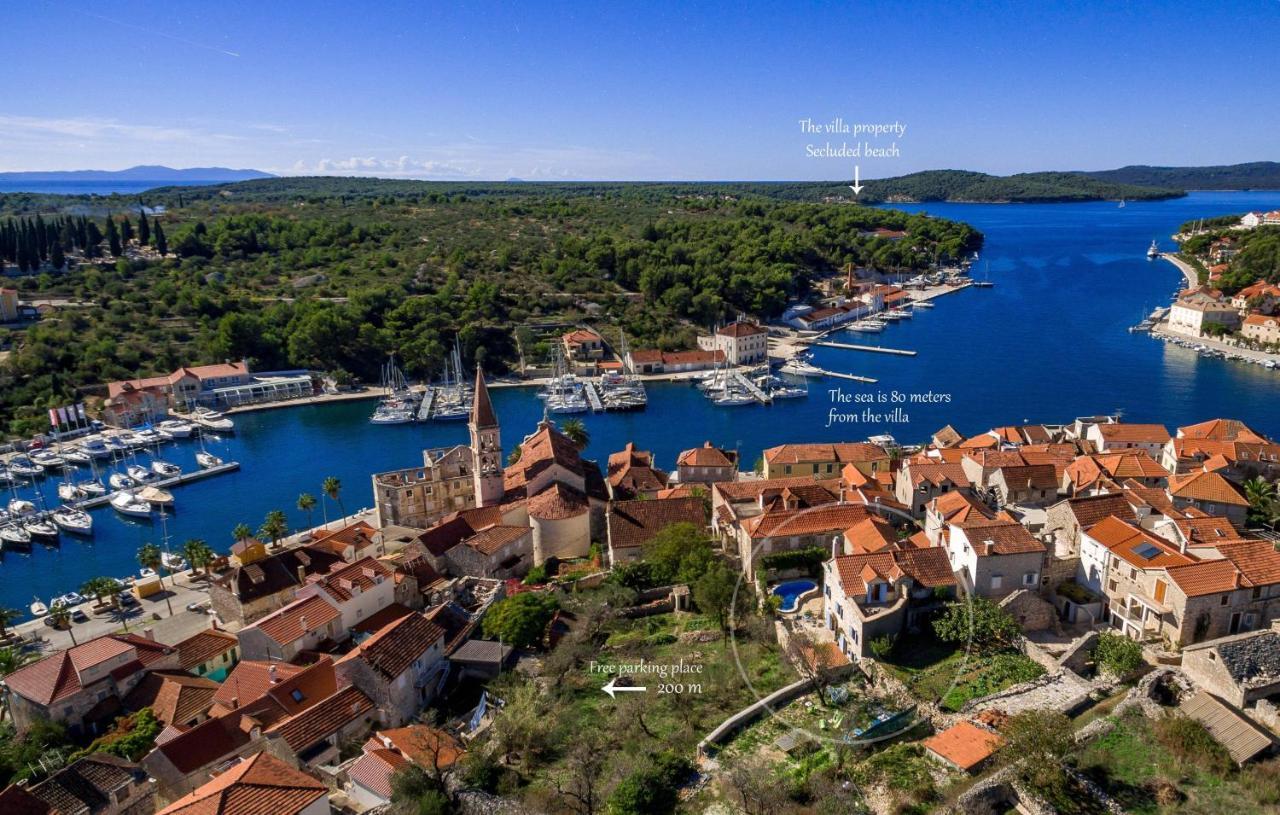 Villa Vicina Heritage Villa For 9,Milna - Close To Restaurants And Shops Экстерьер фото